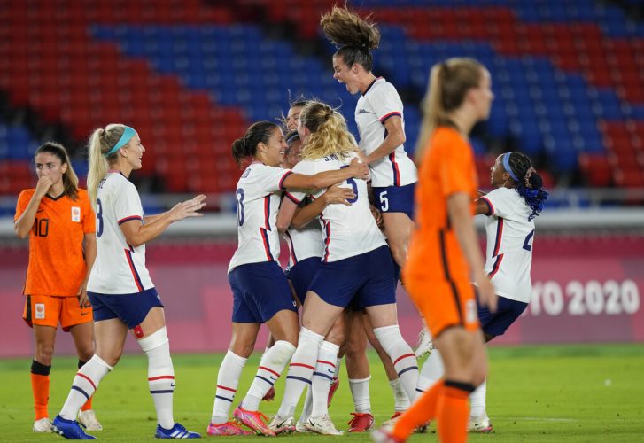 Rapinoe converts and US gets past Netherlands on penalties